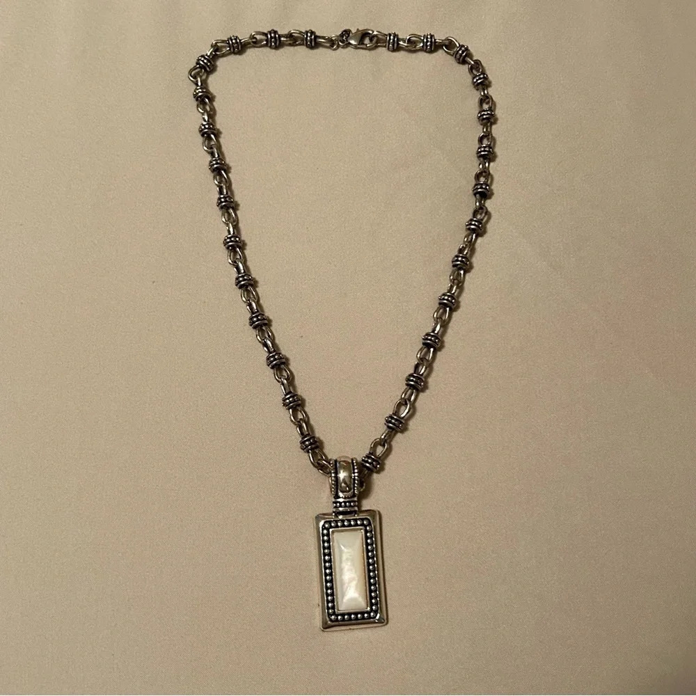 Premier Designs “Summit” Mother of Pearl 18" Necklace Retired
